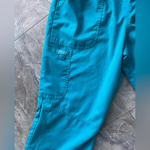 Cherokee Scrub Tops With Pants Bundle - Picture 7 of 8